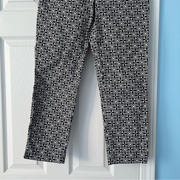 Talbots-Hampshire Ankle Dress Pant-Black and White Pattern-Size 6P Petite - Picture 3 of 8